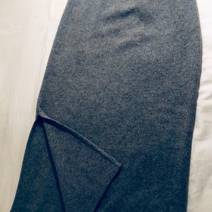 N.peal Cashmere long body fit skirt